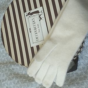 Henri Bendel long gloves (box NOT included)